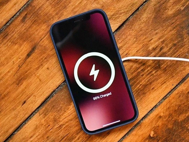桂平苹果手机维修分享iPhone 12可以随便充电吗 